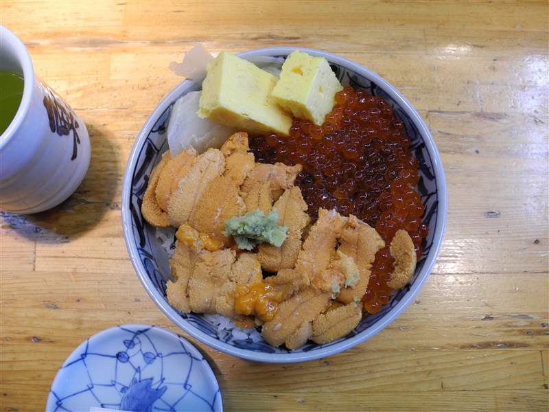 海膽蓋飯（ウニ丼）